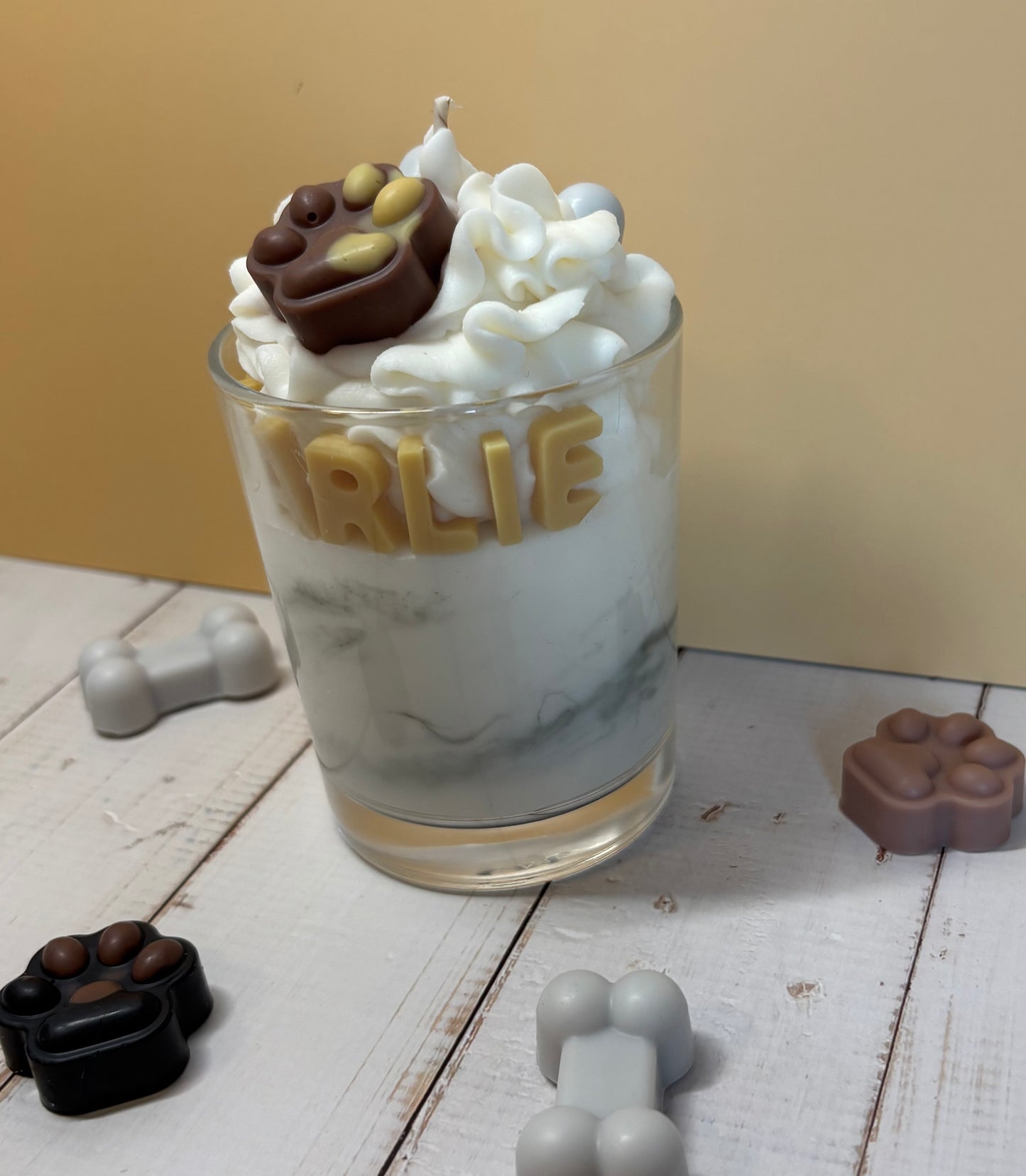 Personalisierte Pfotenkerze